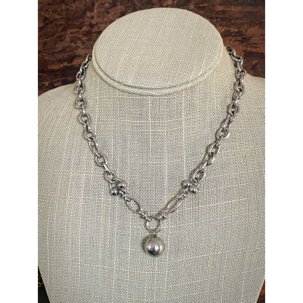 LOBERO CHARM CHOKER